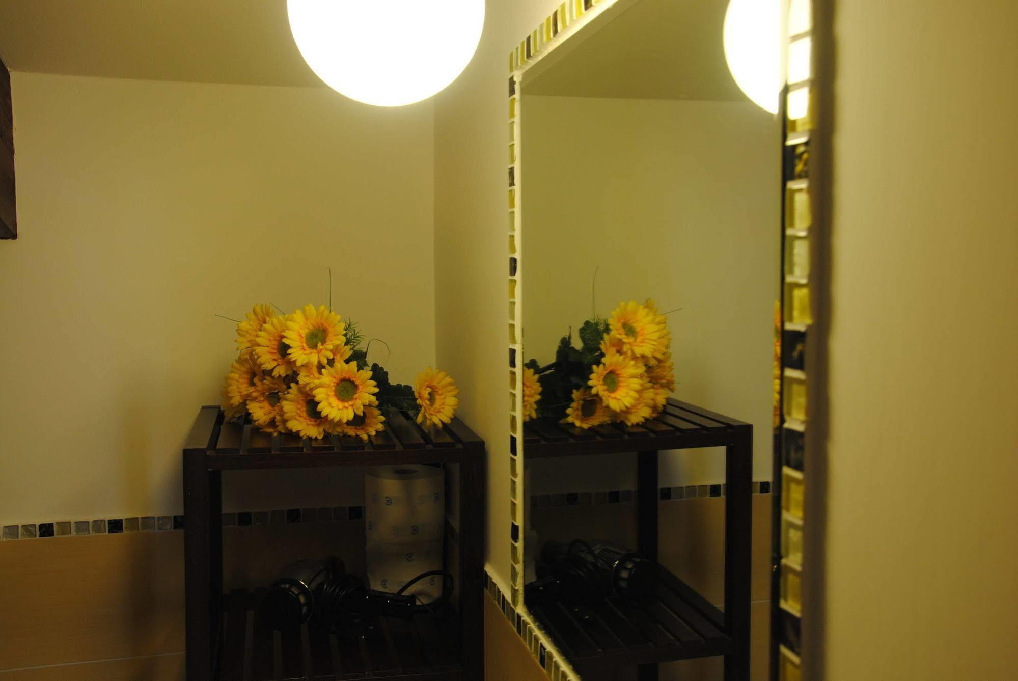 Flower Inn Ciampino Dış mekan fotoğraf