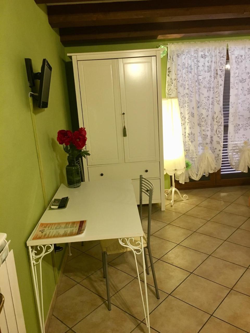 Flower Inn Ciampino Dış mekan fotoğraf