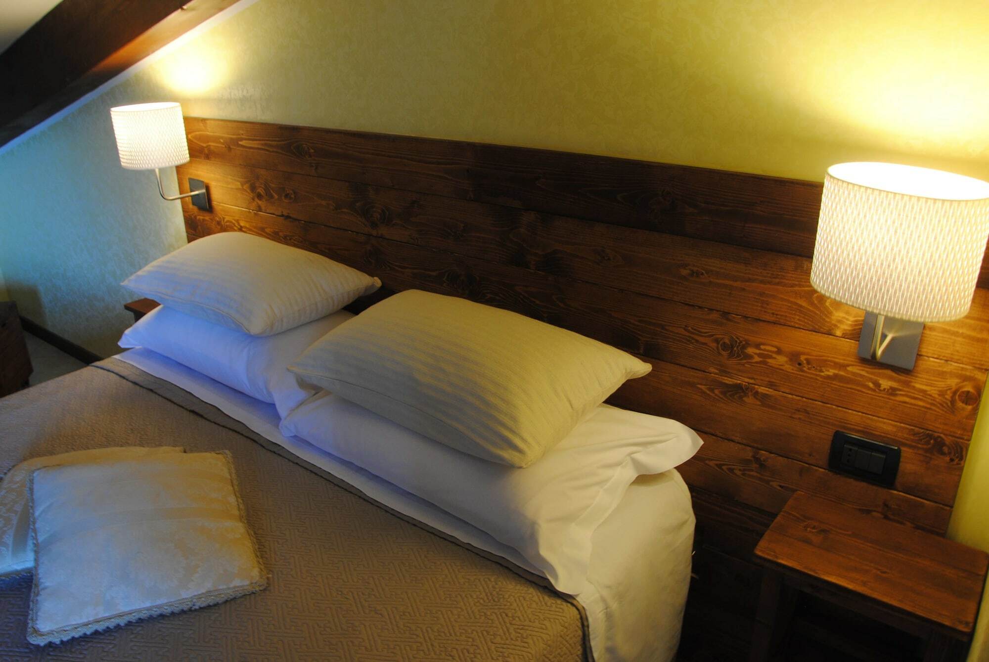 Flower Inn Ciampino Dış mekan fotoğraf